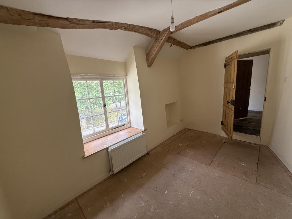 Lot: 181 - CHARACTER COTTAGE FOR UPDATING IN VILLAGE LOCATION - Bedroom four